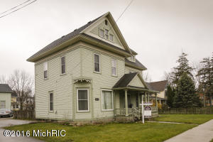 310 E Brg, Plainwell, MI 49080 photo 1
