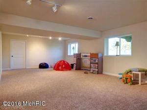 13772 E Harmony Ct, Sparta, MI 49345 photo 12