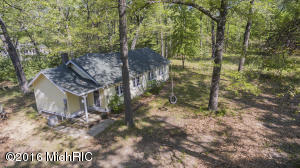 5306 109th Ave, Pullman, MI 49450 photo 1
