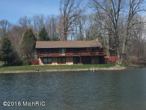 333 Midlakes Blvd, Plainwell, MI 49080 photo 1