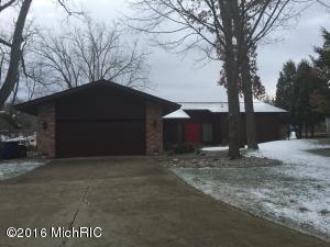 333 Midlakes Blvd, Plainwell, MI 49080 photo 2