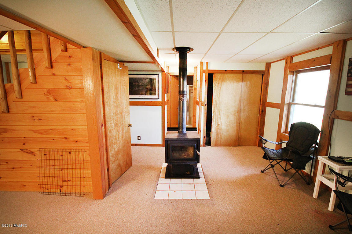 4567 Chamberlain Dr, Buchanan, MI 49107 photo 12