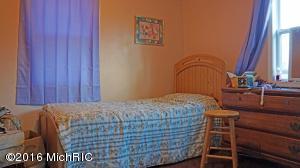 300 Earle, Belding, MI 48809 photo 22