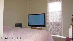 300 Earle, Belding, MI 48809 photo 21