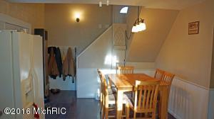 300 Earle, Belding, MI 48809 photo 9