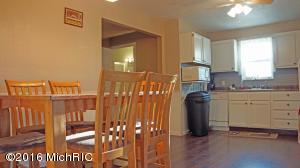 300 Earle, Belding, MI 48809 photo 12