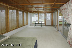 402 S Hooker, Three Rivers, MI 49093 photo 12