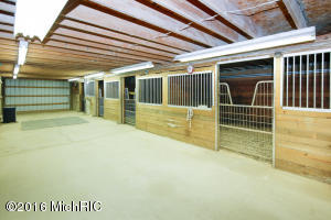 10700 E S Ave, Scotts, MI 49088 photo 5