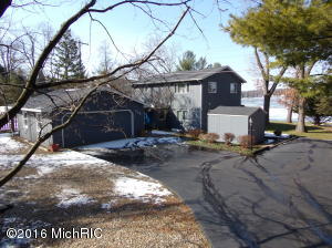 738 E Gull Lake Dr, Augusta, MI 49012 photo 9