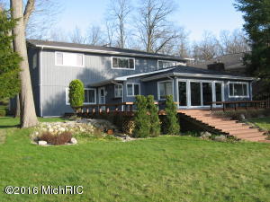 738 E Gull Lake Dr, Augusta, MI 49012 photo 2