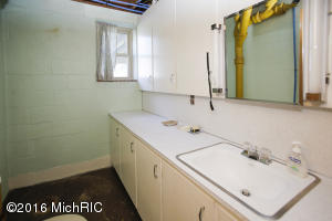 1029 Parchmount, Parchment, MI 49004 photo 22