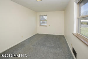 1029 Parchmount, Parchment, MI 49004 photo 9