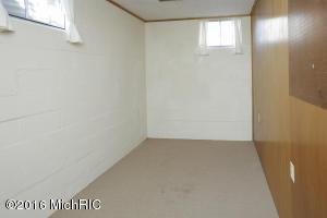 1029 Parchmount, Parchment, MI 49004 photo 19