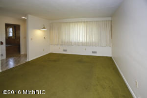 1029 Parchmount, Parchment, MI 49004 photo 3