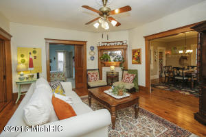 332 N Eagle St, Marshall, MI 49068 photo 5