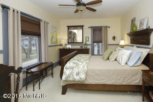 332 N Eagle St, Marshall, MI 49068 photo 15