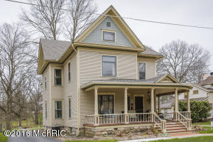 332 N Eagle St, Marshall, MI 49068 photo 1