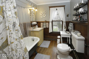 332 N Eagle St, Marshall, MI 49068 photo 21