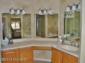 19465 Golfview Dr, Big Rapids, MI 49307 photo 13