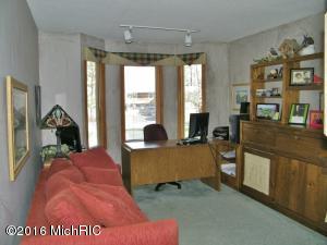 19465 Golfview Dr, Big Rapids, MI 49307 photo 10