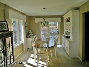 19465 Golfview Dr, Big Rapids, MI 49307 photo 4