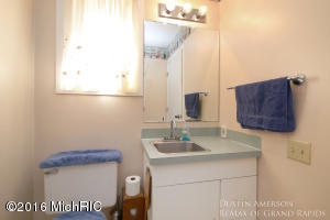 4373 18th, Dorr, MI 49323 photo 5