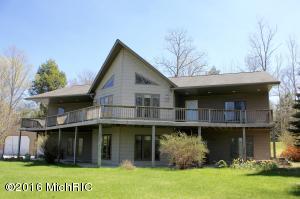 3977 Smith Rd, Onekama, MI 49675 photo 1