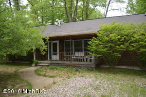 5331 Nadeau Dr, Pullman, MI 49450 photo 1