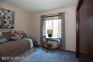 359 S Fork Dr, Plainwell, MI 49080 photo 20