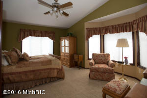 359 S Fork Dr, Plainwell, MI 49080 photo 21