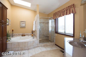 359 S Fork Dr, Plainwell, MI 49080 photo 23