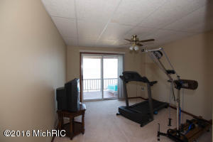 359 S Fork Dr, Plainwell, MI 49080 photo 33