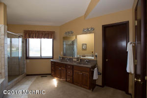 359 S Fork Dr, Plainwell, MI 49080 photo 22