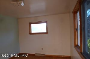 519 E Lewis St, Whitehall, MI 49461 photo 13