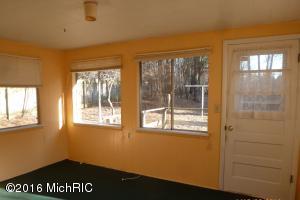 519 E Lewis St, Whitehall, MI 49461 photo 6