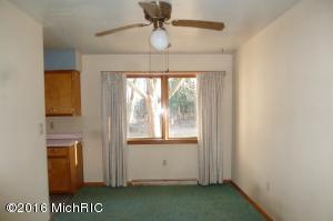 519 E Lewis St, Whitehall, MI 49461 photo 10