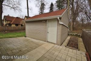 410 E Hoffman St, Three Rivers, MI 49093 photo 9