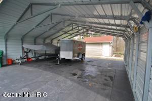 410 E Hoffman St, Three Rivers, MI 49093 photo 7