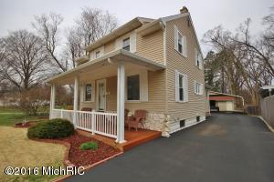 410 E Hoffman St, Three Rivers, MI 49093 photo 3