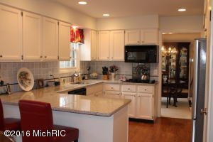 3055 Howlett Dr SE, Ada, MI 49301 photo 5