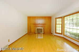 7440 Sheffield Dr SE, Ada, MI 49301 photo 3