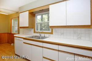7440 Sheffield Dr SE, Ada, MI 49301 photo 12