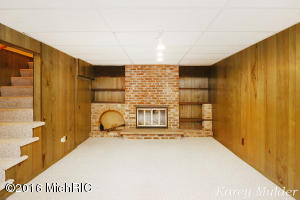7440 Sheffield Dr SE, Ada, MI 49301 photo 21