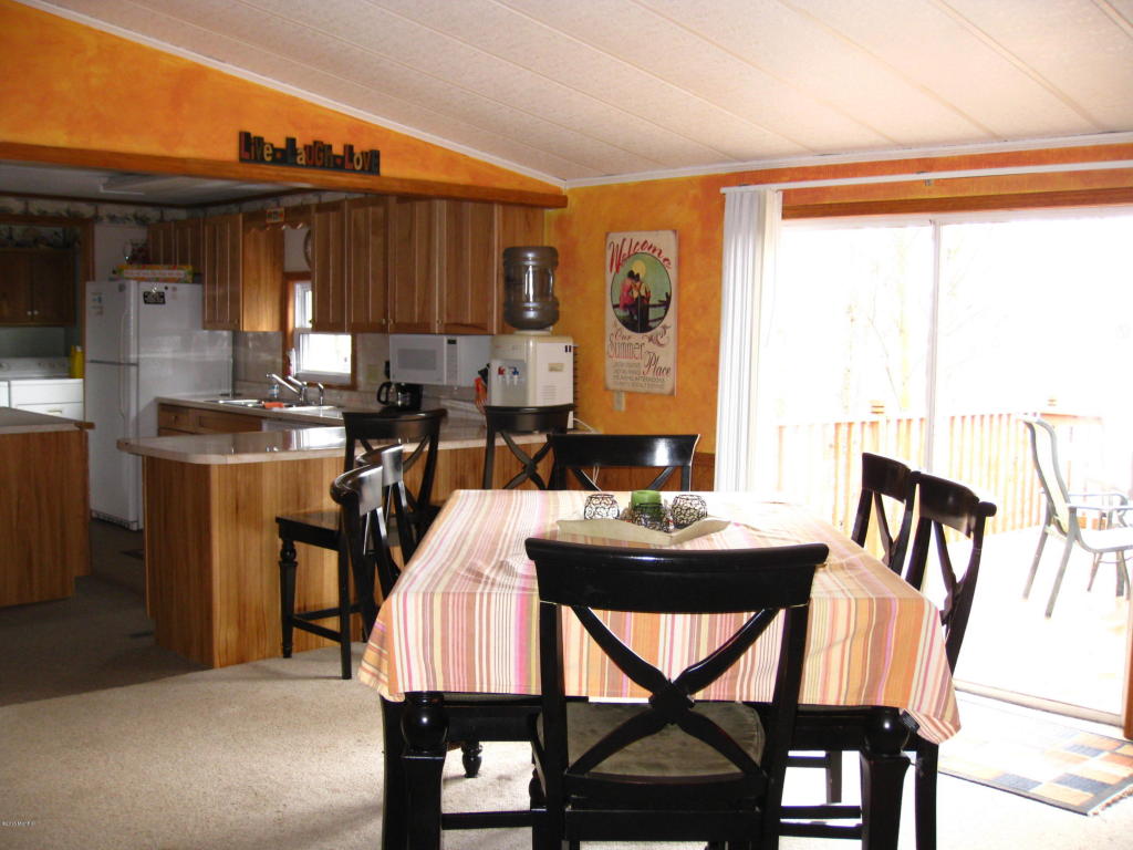 925 Beech St, Pullman, MI 49450 photo 9