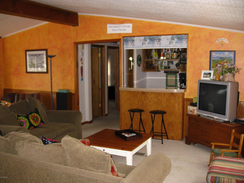 925 Beech St, Pullman, MI 49450 photo 7