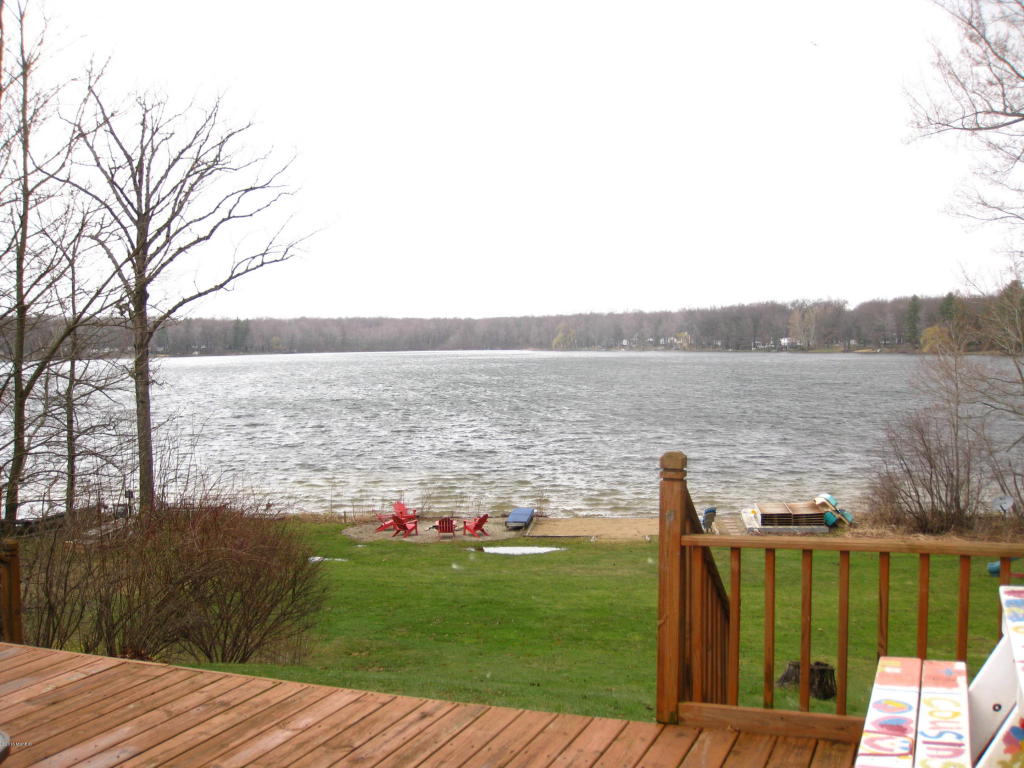 925 Beech St, Pullman, MI 49450 photo 3