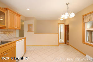 4185 Sandy Dr, Dorr, MI 49323 photo 9
