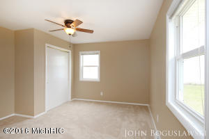 4185 Sandy Dr, Dorr, MI 49323 photo 14