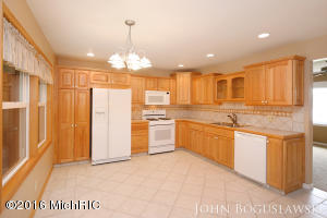 4185 Sandy Dr, Dorr, MI 49323 photo 11