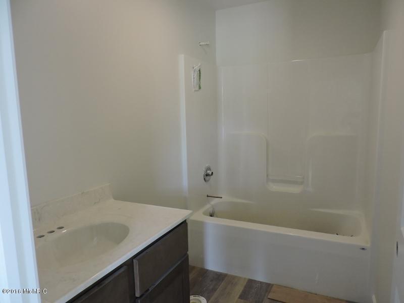 309 Brookside Ct, Big Rapids, MI 49307 photo 13